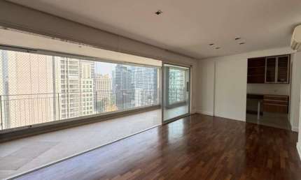 Apartamento com 3 quartos à disponivel para locação em Itaim Bibi - SP