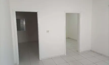 Casa comercial para alugar na Vila Guedes, São Paulo 