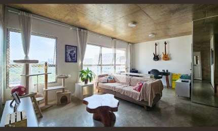 Apartamento à Venda - Campo Grande, 1 Quarto,  70 m2