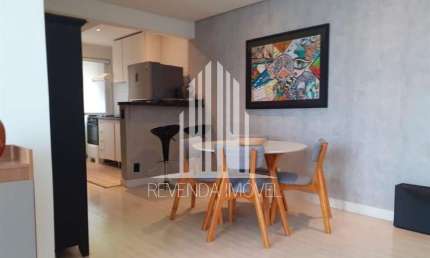 Apartamento para locação em Pinheiros, São Paulo-SP: 2 quartos, 1 suíte, 2 banheiros, 2 vagas de garagem, 60m² de área.