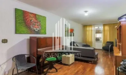 Imóvel para locação no Brooklin Paulista, São Paulo-SP: 4 quartos, 1 suite, 1 sala, 4 banheiros, 1 vaga de garagem, 200 m²