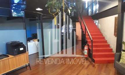 Conjunto Comercial de Alto Padrão na Vila Madalena: Mobiliado com  4 Salas, 3 Vagas de Garagem, 152,04 m² - Locação em São Paulo-SP