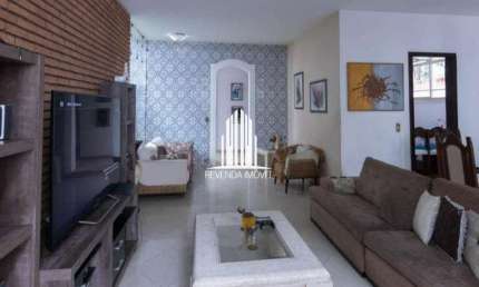 Casa Assobrada com 4 dormitórios 1 suite  e 6 vagas no Alto da lapa