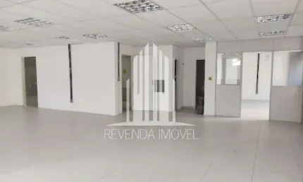 Conjunto comercial em condomínio para locação na república, são paulo-sp: 2 salas, 2 banheiros, 121m² de área.