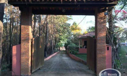 LINDISSIMA CHÁCARA NA BEIRA DA  REPRESA  C/ FÁCIL ACESSO