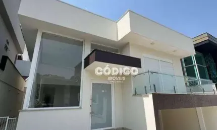 Sobrado com 3 quartos para alugar, 260 m² por R$ 13.000/mês - Residencial Real Park - Arujá/SP