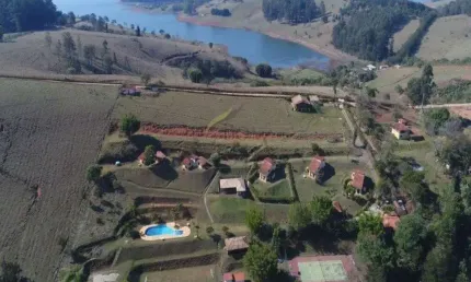 Sítio à venda, com ampla área de lazer, 12 Quartos, 3 Suites, 14000M², Estrada do Panorama, Piracai
