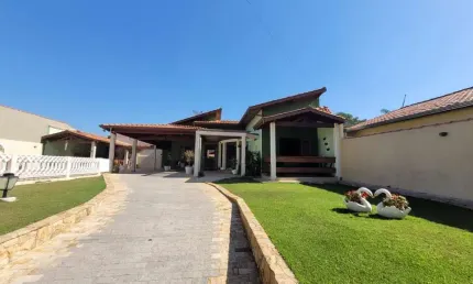 Casa à venda | jardim santo afonso | prainha | piscina | quintal amplo | churrasqueira | piracaia |