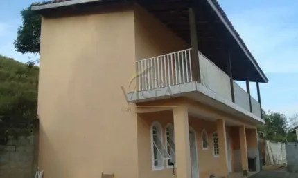 Casa à venda 3 Quartos, 1 Suíte, 2 Salas - área total: 180 m², Bairro: Juncal, Piracaia - SP