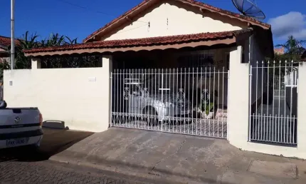 Casa à venda 4 Quartos, 1 Vaga, 150M², Jardim Santo Afonso, Piracaia - SP