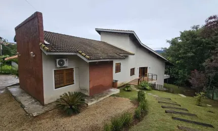 Casa para venda , Recanto dos Pássaros, Piracaia, SP | Linda Vista | Estética Rústica Moderna