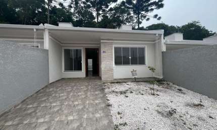 Casa em condomínio fechado com 3 quartos para alugar na Rua Biguá, 1336, Gralha Azul, Fazenda Rio Grande, 56 m2 por R$ 1.840