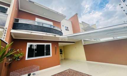 Casa com 3 quartos à venda na Rua Guaritá, 477, Eucaliptos, Fazenda Rio Grande, 42 m2 por R$ 700.000