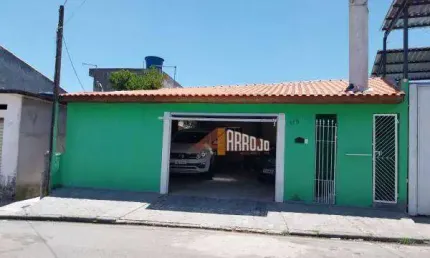 Casa com 3 dormitórios à venda, 294 m² por R$ 980.000 - Jardim Pinheirinho - Itaquaquecetuba/SP