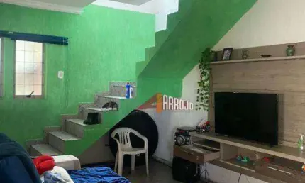 Sobrado com 3 dormitórios, 3 garagens, Vila Franci, São Paulo - R$600 mil