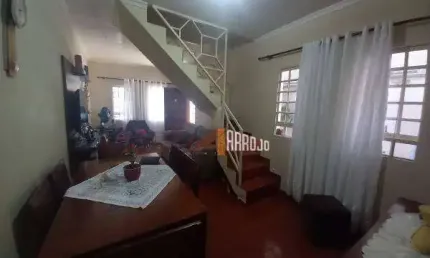 Sobrado com 4 dormitórios à venda, 210 m² por R$ 650.000 - Vila Granada - São Paulo/SP