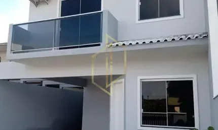 Sobrado à venda no bairro Jardim Iririú - Joinville/SC