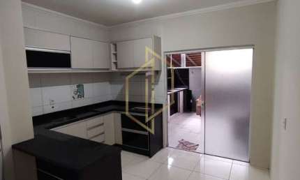 SOBRADO À VENDA NO BAIRRO PARANAGUAMIRIM - Joinville/SC
