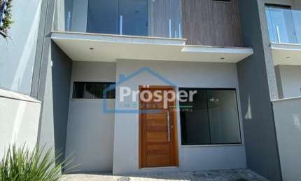 Casa Geminada bairro Saguaçu com 3 quartos sendo 1 suite