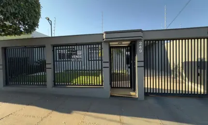 Casa com 3 quartos à venda no Jardim Alvorada, Londrina  por R$ 1.390.000