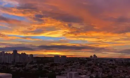Apartamento à venda na Rua Paranaguá, 1275, Centro, Londrina
