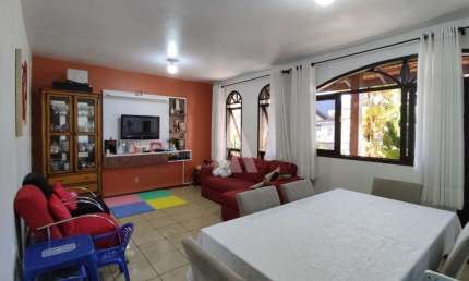 Casa com 3 quartos à venda na Rua Cidade de Orós, --, Itaum, Joinville, 151 m2 por R$ 550.000