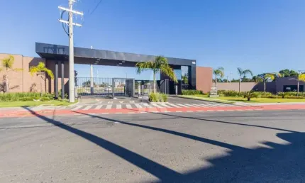 Terreno em condomínio fechado à venda na Rua Severino Gretter, --, Espinheiros, Joinville por R$ 389.000