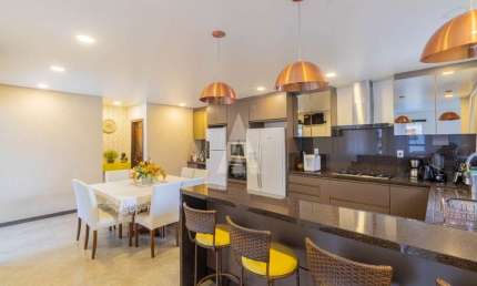 Casa com 3 quartos à venda na Rua Francisco Moser, --, Vila Nova, Joinville, 278 m2 por R$ 1.250.000