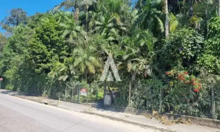 Terreno à venda na Rua Tupy, --, São Marcos, Joinville por R$ 1.550.000