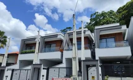 Casa com 3 quartos à venda na Rua Cristiano Lueders, --, Glória, Joinville, 164 m2 por R$ 1.034.000