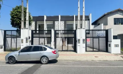 Casa com 2 quartos à venda na Rua Irmãs Lauer, --, Bom Retiro, Joinville, 97 m2 por R$ 550.000