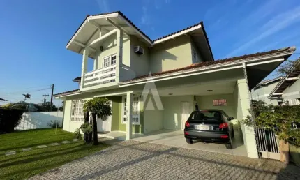 Casa em condomínio fechado com 3 quartos à venda na Rua Frederico Eick, --, Santo Antônio, Joinville, 191 m2 por R$ 1.200.000