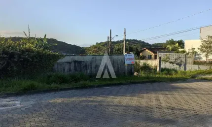 Terreno à venda na Belgica Esquina Com Rua Maria Cantilde Gomes, --, Petrópolis, Joinville por R$ 280.000