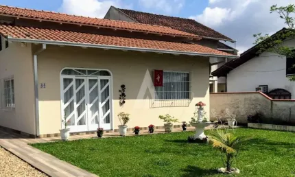 Casa com 2 quartos à venda na Rua Paulo Bernardino Braz, --, Guanabara, Joinville, 104 m2 por R$ 480.000
