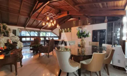 Casa com 4 quartos à venda na Getulio Vargas, --, Centro, São Francisco do Sul, 554 m2 por R$ 3.990.000