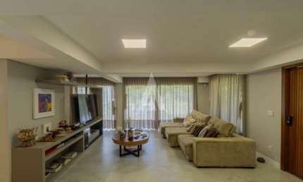 Casa com 4 quartos à venda na Rua Major Navarro Lins, --, Anita Garibaldi, Joinville, 365 m2 por R$ 2.500.000