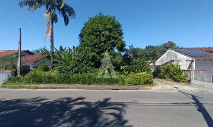 Terreno à venda na Rua dos Bandeirantes, --, Glória, Joinville por R$ 1.900.000