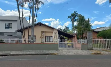 Terreno à venda na Rua Seara, --, Iririú, Joinville por R$ 800.000