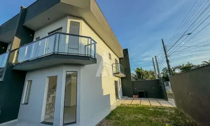 Casa com 2 quartos à venda na Rua Jequié, --, Aventureiro, Joinville, 83 m2 por R$ 450.000