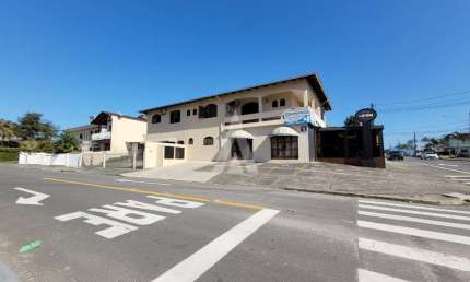 Casa com 4 quartos à venda na Antônio Ramos Alvin, --, Floresta, Joinville, 413 m2 por R$ 1.350.000