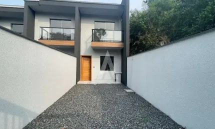 Casa com 2 quartos à venda na Rua Henrique Marquardt, --, Anita Garibaldi, Joinville, 75 m2 por R$ 399.000