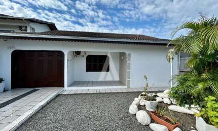 Casa com 3 quartos à venda na Manaus, --, Balneário Enseada, São Francisco do Sul, 131 m2 por R$ 798.000