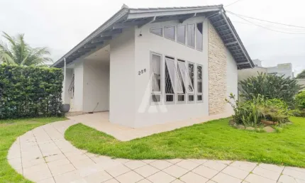 Casa com 3 quartos à venda na Rua Carlos Stiel, --, Glória, Joinville, 173 m2 por R$ 1.300.000