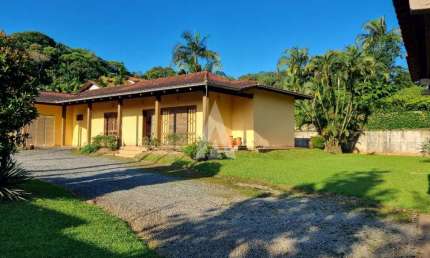 Casa com 3 quartos à venda na Carlos Miers, --, América, Joinville, 280 m2 por R$ 2.600.000