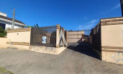 Barracão / Galpão / Depósito à venda na Rua Manoel de Jesus Betim, --, Vila Nova, Joinville, 300 m2 por R$ 850.000