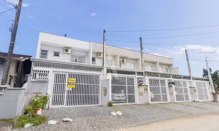 Casa com 2 quartos à venda na Martin Maul, --, Iririú, Joinville, 66 m2 por R$ 427.500