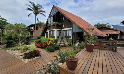 Casa com 7 quartos à venda na Descanso, --, Ubatuba, São Francisco do Sul, 738 m2 por R$ 3.900.000