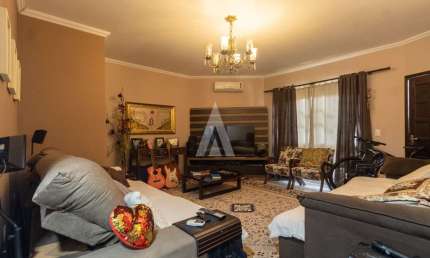 Casa com 3 quartos à venda na Servidão Bernardo Boing, --, Saguaçu, Joinville, 192 m2 por R$ 930.000