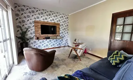 Casa com 3 quartos à venda na Rua Fides Huhn, --, Glória, Joinville, 178 m2 por R$ 950.000
