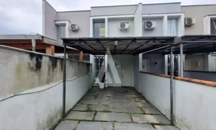 Casa com 2 quartos à venda na Servidão Rúbens Jeller, --, Santa Catarina, Joinville, 60 m2 por R$ 412.000